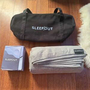 Sleepout Portable Blackout Curtain 2.0 + 2 Suction Cups (Unopened)